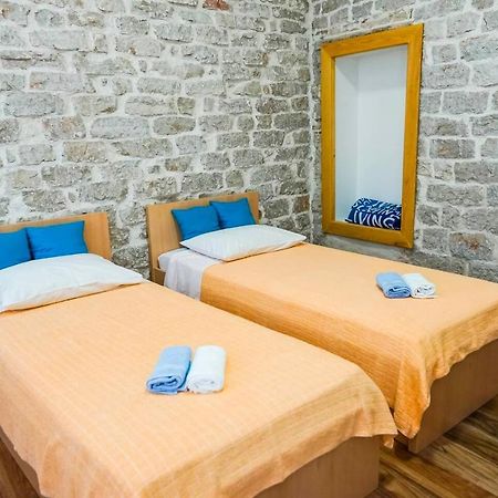 Studio Apartment In The Old City Of Шибеник Екстер'єр фото